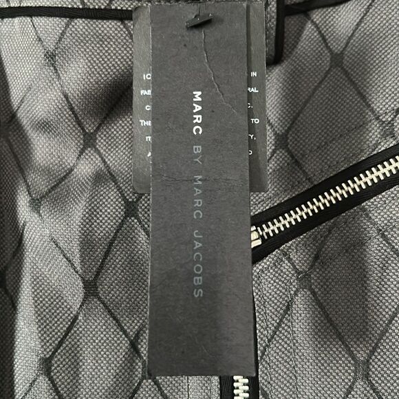 NWT Marc By Marc Jacobs Gray Pencil Skirt Silk Knee-Length Work Party Size 4 - Picture 2 of 9